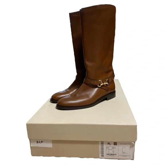Burberry Boots Heritage Leather Yorkley Flat Riding Boot Chestnut Brown 37 6.5